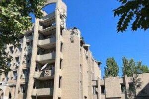 У Миколаєві прогриміло близько 10 потужних вибухів