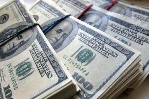 Лісівника-хабарюгу злапали на гарячому: саме клав до кишені 20 тисяч «баксів»