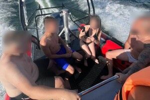 На Світязі тонув катамаран із юним товариством (Фото)
