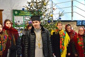 Парафіяни колядували лісникам, які допомагали будувати церкву