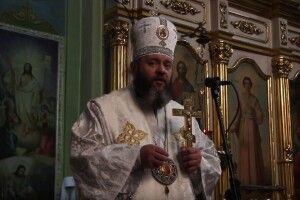 Митрополит Михаїл привітав волинян із потрійним святом