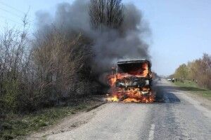Автобус «Львів-Ковель» гасили дев’ятеро рятувальників