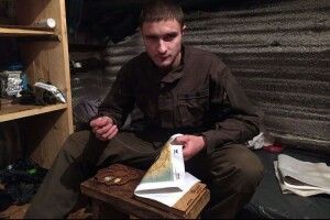Волинський воїн-вишивальник: «Один із побратимів уже вінчався з іконами моєї роботи»