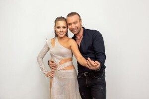 Олег Винник захворів на коронавірус. Не зможе танцювати (Відео)