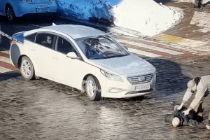 У столиці водій двома ударами в голову вбив пішохода (Відео)