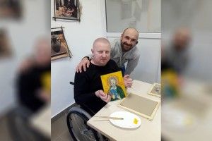 Лучанин Руслан Кашаюк реабілітовує атовців малюванням