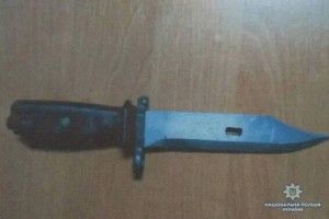 На Волині правоохоронці вилучили ніж у іноземця