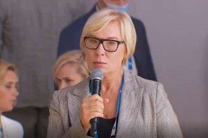 Рішення про те, хто підпадає під визначення «олігарх», має ухвалювати незалежний орган – Денісова 