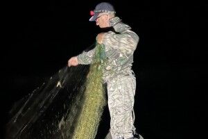 На Волині у заповідному озері браконьєр наловив риби на 150 тисяч гривень