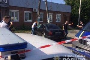 Написав передсмертну записку та застрілився у власній машині