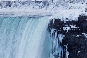 У США частково замерз Ніагарський водоспад