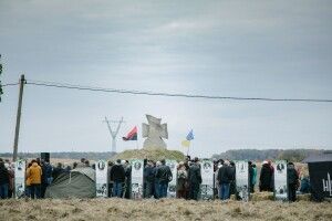 Як на межі Волині і Галичини відтворювали бій УПА з НКВС та слухали Положинського з оркестром (Фото)