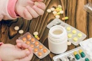 Дітям заборонили продавати ліки в аптеках