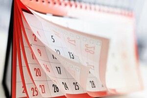 Вихідні в лютому 2023: скільки відпочиваємо і коли