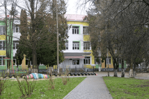 Скандал у луцькій школі №15: батьки учениць кажуть, що роздягання не було 