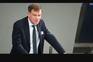 Німецький депутат закликає дозволити Україні ударити по росії