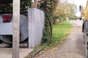 На Волині виявили нелегальну заправку