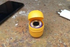 Робили «закладку» наркотиків: у луцькому парку зловили підлітків