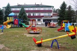 Подбали про маленьких пацієнтів волинського санаторію «Дачний»
