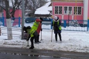 Сніг у Ковелі розчищатимуть... безробітні