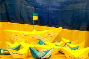 Україною шириться флешмоб на підтримку українських моряків (Фото)