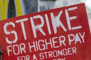 Міський голова Івано-Франківська закликав вчителів та медиків міста до страйку