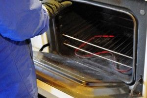 Двох молодих людей знайшли мертвими у власній хаті