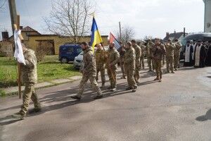 На Волині провели в останню дорогу сержанта Ігоря Остапчука