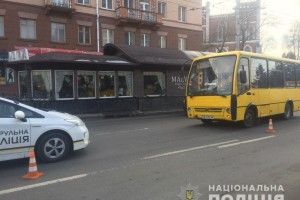У Рівному маршрутка збила 31-річну жінку з Демидівського району (фото)