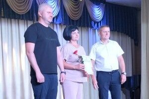 Педагога з Волині нагородили Подякою МОН України