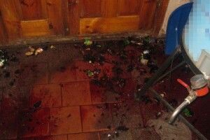 Чоловік до смерті забив пляшкою продавчиню крамниці