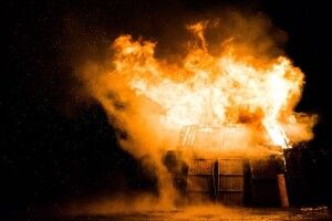 У волинському селі раптово загорілася хата