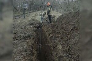 Прикордонники знайшли новенький спиртопровід (Відео)