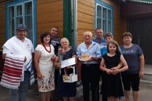 Як на справжньому весіллі: у Володимирі вшанували 10 «золотих» подружніх пар (Фото)