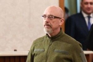 «Україна проходить через критичну фазу війни, бракує важкої зброї», – Резніков