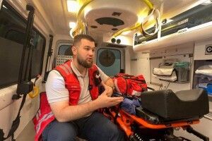 «Важкі часи створюють сильних людей»: життєвий ритм майбутнього дитячого хірурга з Луцька (Відео)