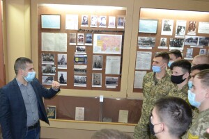 У Луцьку розповіли про українську революцію та героїв Крут