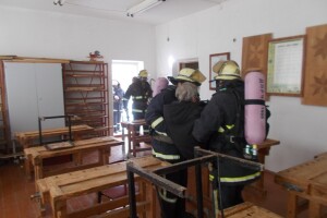 Волинські пожежники «гасили» школу
