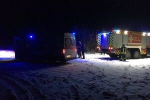 На Волині застрягла в снігу машина швидкої допомоги