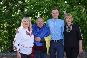 Горохівські журналісти та поліцейські похвалилися вишиванками (Фото)