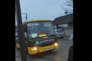 Волинська маршрутка ігнорує дітей на зупинках (Відео)