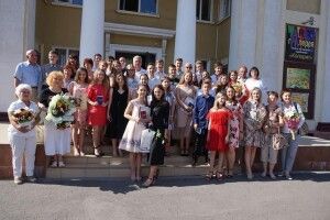 Володимирські художники та музиканти отримали свідоцтва про закінчення навчання