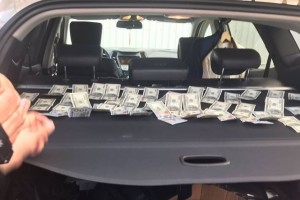 У Луцьку взяли чиновника на хабарі