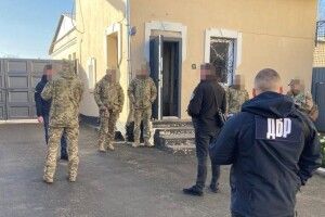 У ДБР заявили про викриття схеми протиправних виплат військовим з Рівненщини, які не були на передовій