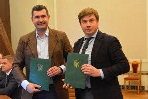 Бурштинове серце й мандаринові дерева: чим дивувала Маневиччина депутатів з Полтавщини