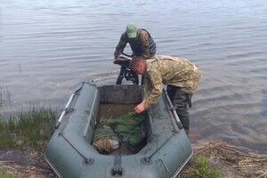 З волинського озера Піщанське витягнули 500 метрів браконьєрських сіток (Фото)