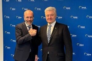 Порошенко в Брюсселі обговорив з Віце-Президентом Єврокомісії та Президентом ЄНП пріоритетність «українського питання»