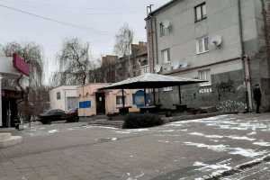 Земельна комісія проти будівництва нового торгового закладу в центрі Луцька