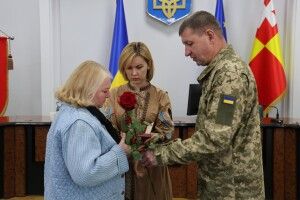 На Волині рідним Героїв вручили їхні посмертні нагороди (Фото)