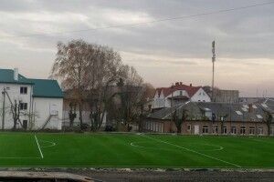 У Турійській школі споруджують сучасний майданчик зі штучним покриттям (Фото)